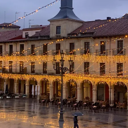 Arquitecto De La Vida - Plaza Mayor Konukevi 3*