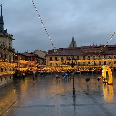 Arquitecto De La Vida - Plaza Mayor León