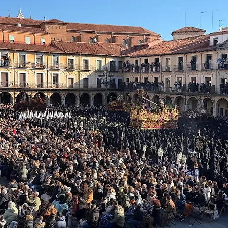 Arquitecto De La Vida - Plaza Mayor León