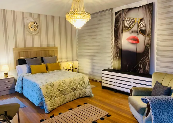 Arquitecto De La Vida - Plaza Mayor 게스트하우스 3*